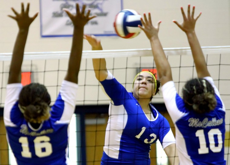 Lady Dawgs sweep Lady Knights
